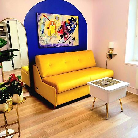 Golden Art Studio Saint-Germain-en-Laye ภายนอก รูปภาพ