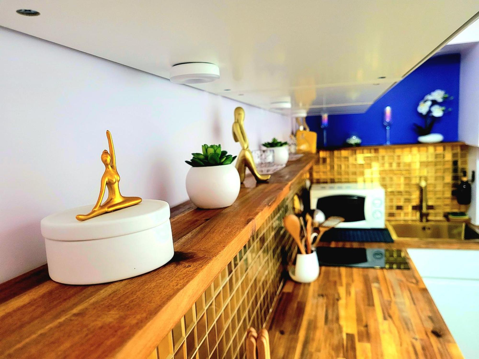 Golden Art Studio Saint-Germain-en-Laye ภายนอก รูปภาพ